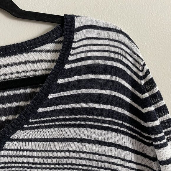 Anne Klein Women M White/Blue/Red Striped Linen Blend V-Neck 3/4 Sleeve Sweater - Picture 6 of 10